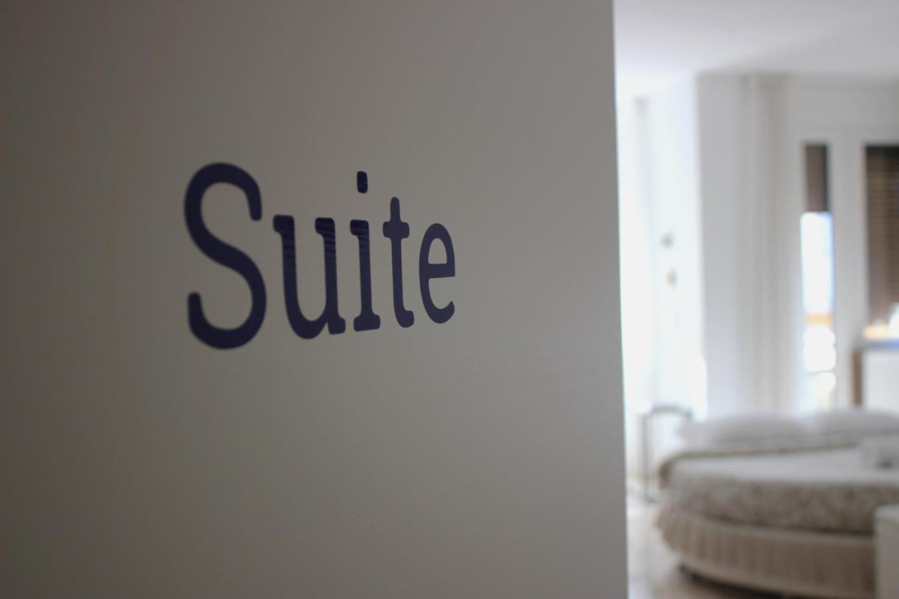 Via Del Corso Room&Suite Matera Exterior photo