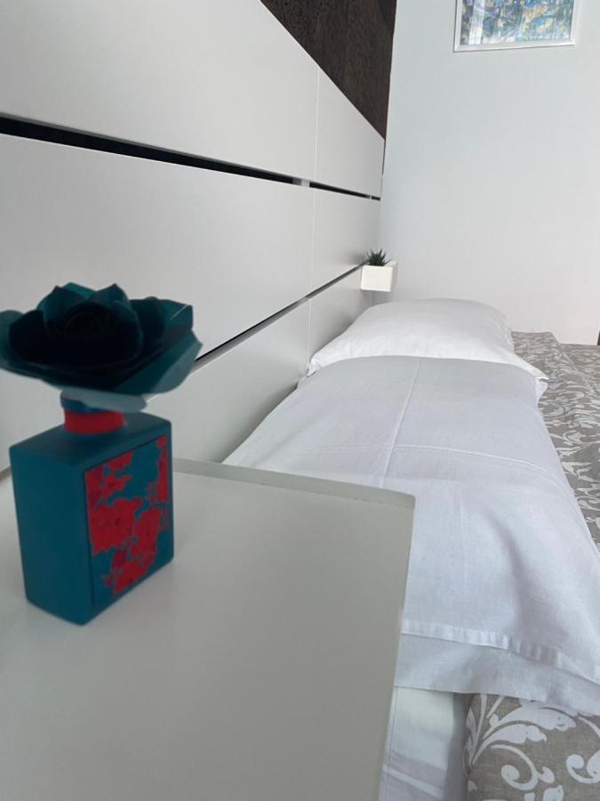 Via Del Corso Room&Suite Matera Exterior photo